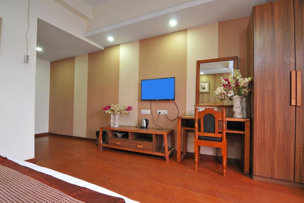 Hotel Akash Sarovar