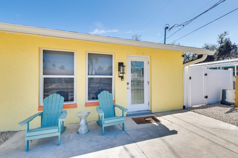 1 Block to Beach: Gulf Coast Escape w/ Patio!