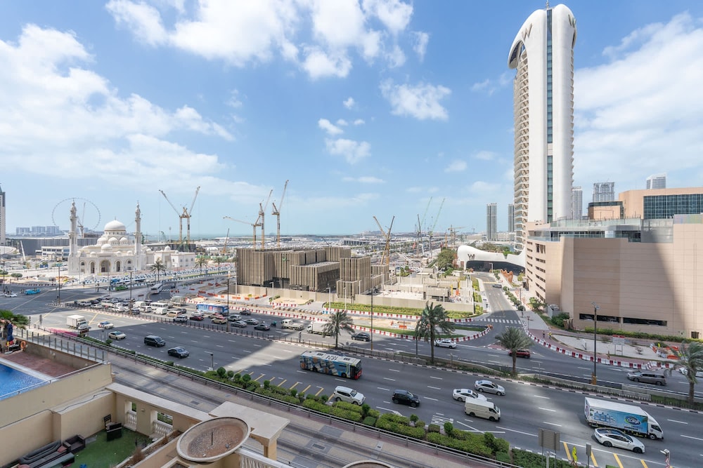 1 Bedroom in Marina With Stunning Ain Dubai View
