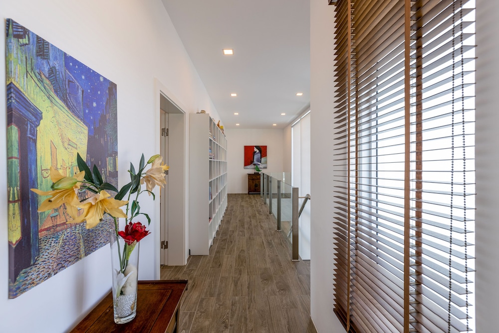 Modern 3 bedroom Pool Villa PG19 view 4