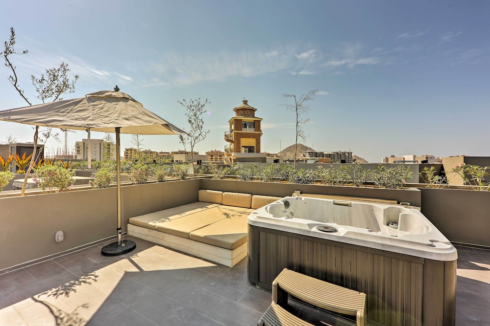 Upscale Cabo Home w/ Jacuzzi, Above Puerto Paraiso view 2
