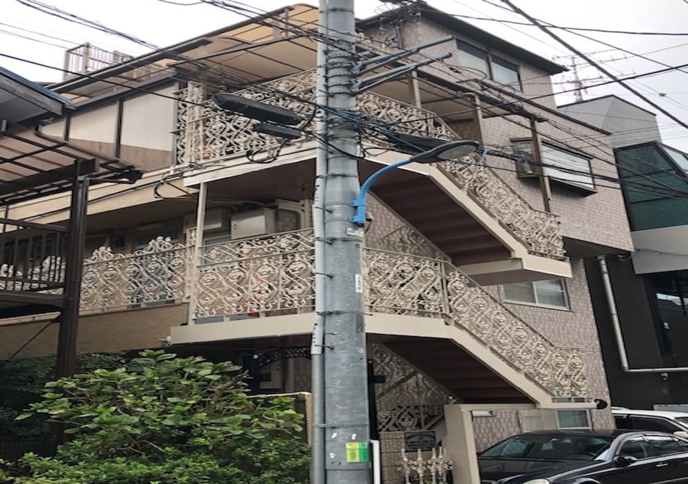 Centrally Located Deluxe Furnished.3