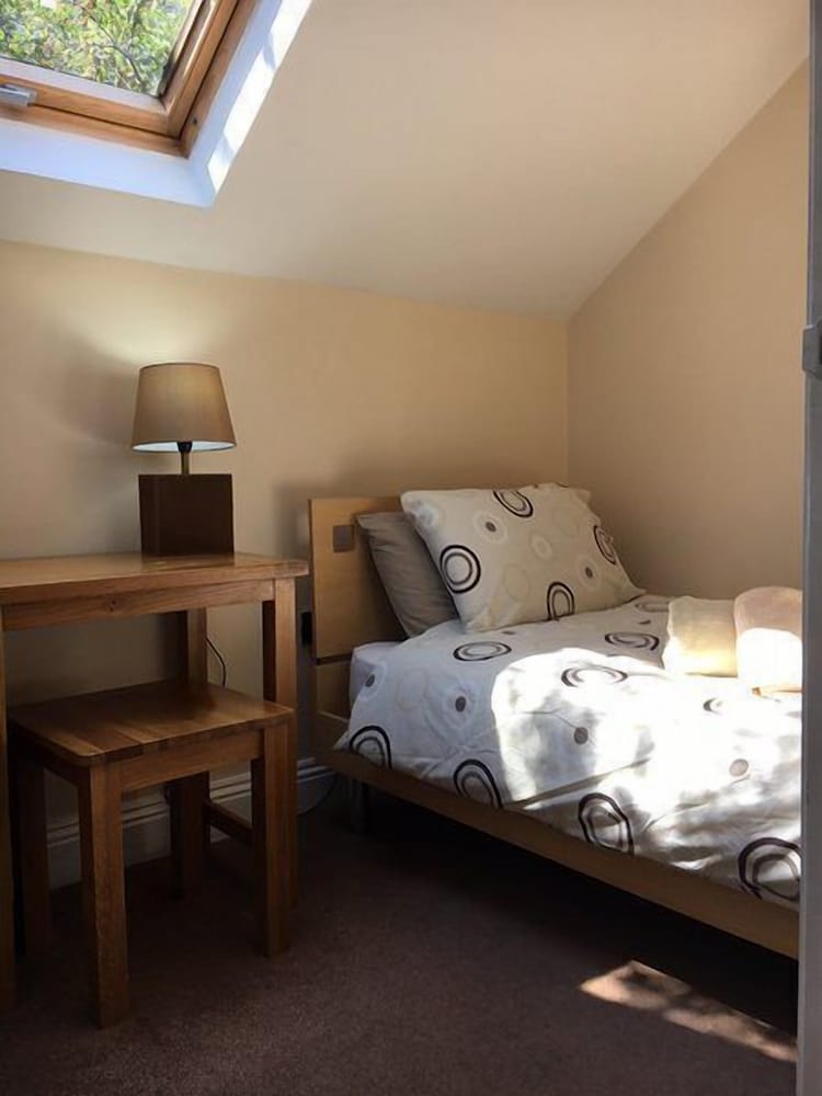 Chine Cottage view 4