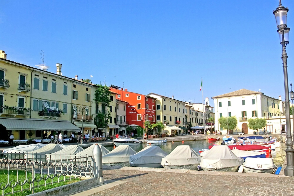 Holiday Home Lazise Near Lake Garda & Pool