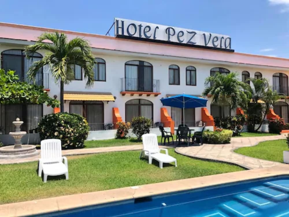 Hotel Pez Vela Manzanillo - Image 1