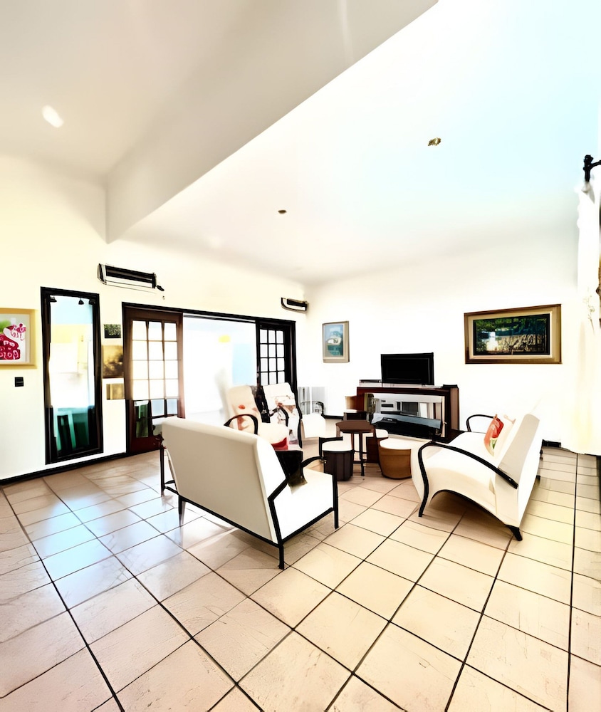 Casa com piscina em Acapulco Guarujá SP3