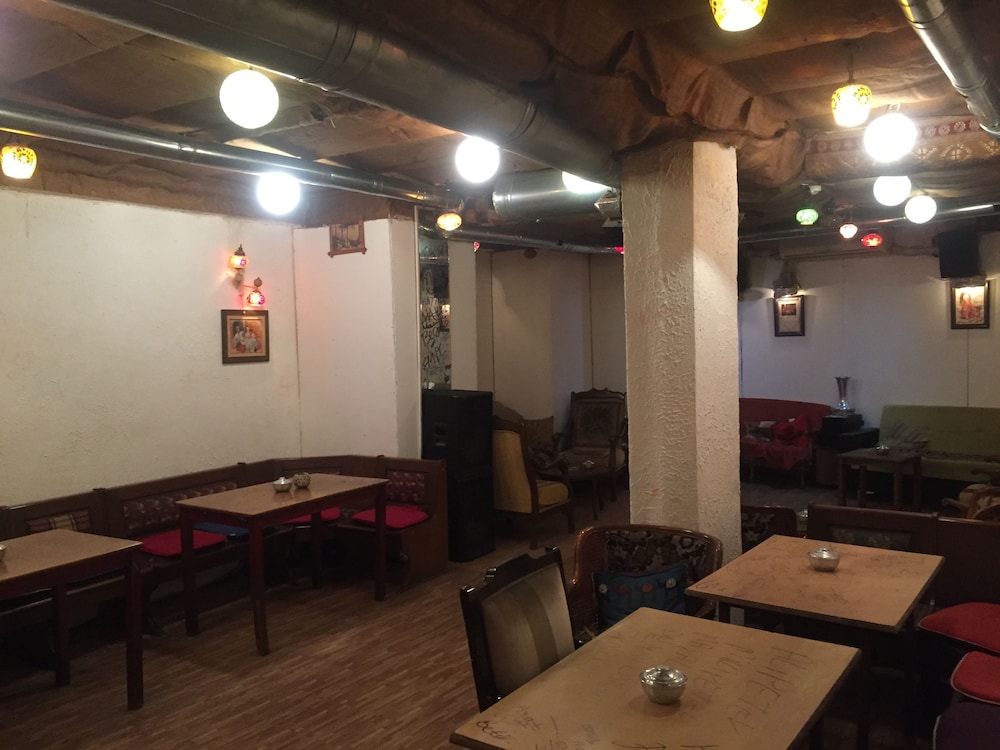 Istanbul Paris Otel & Pansiyon - Image 70