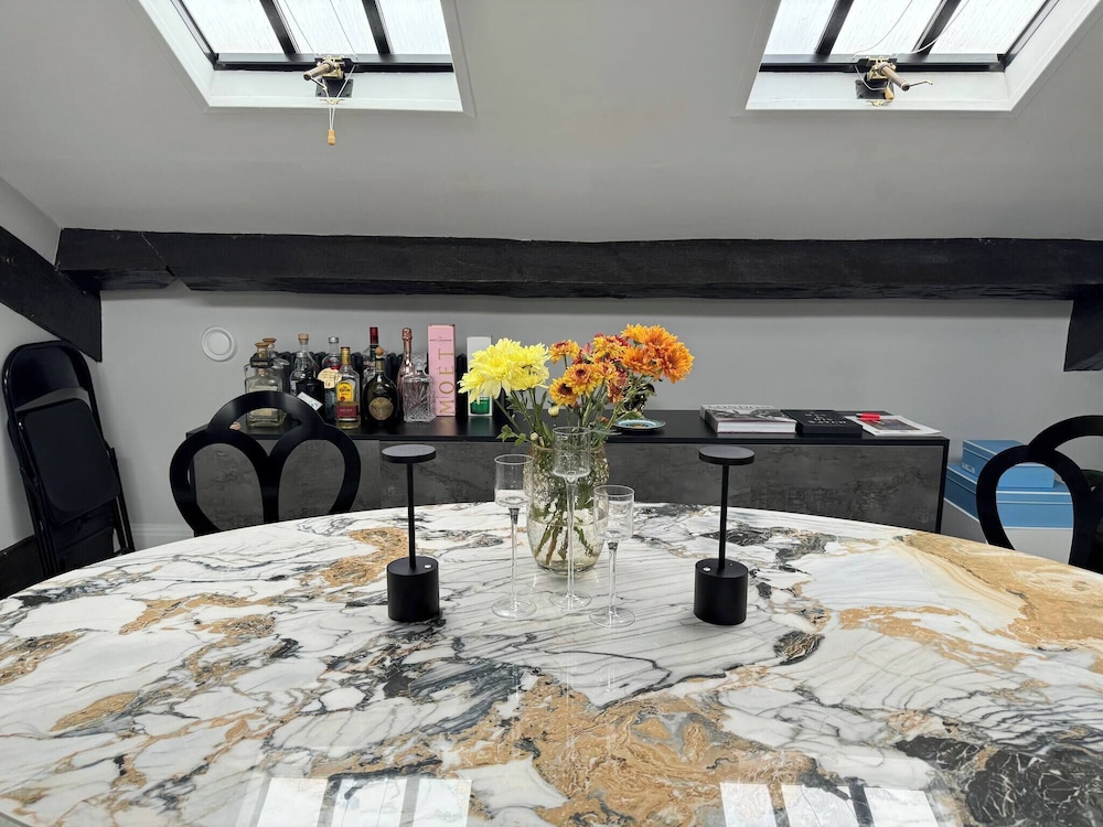 Luxury Penthouse St Chads Snowhill