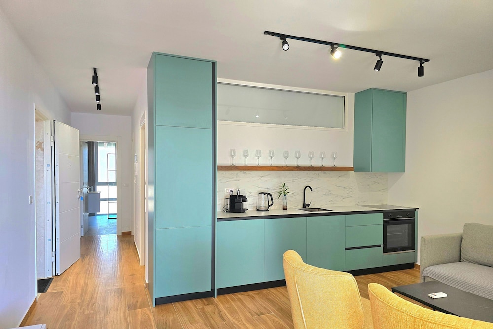 Aqua Bliss Apartment