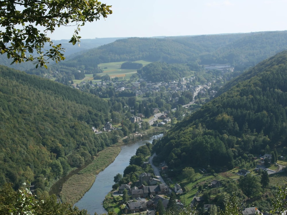 Family Apartment; Bouillon and Semois River view 5