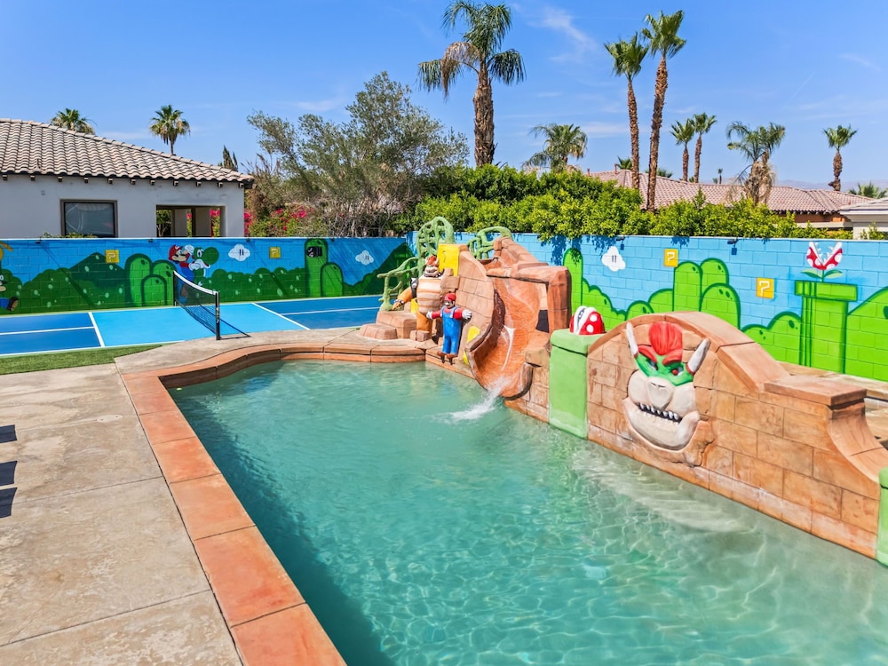 Super Mario Retreat Dream Getaway