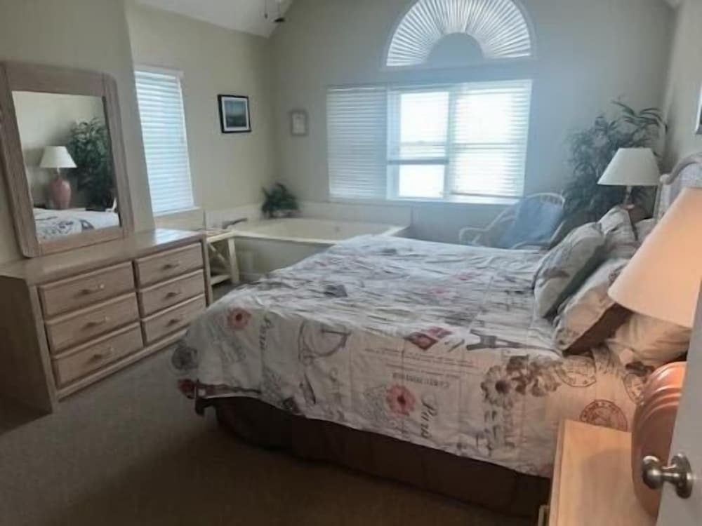 Cape Coddages Ii 2 Bedroom Condo by RedAwning