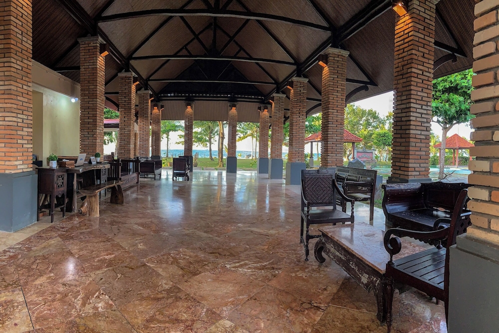Beach Rock Resort Belitung