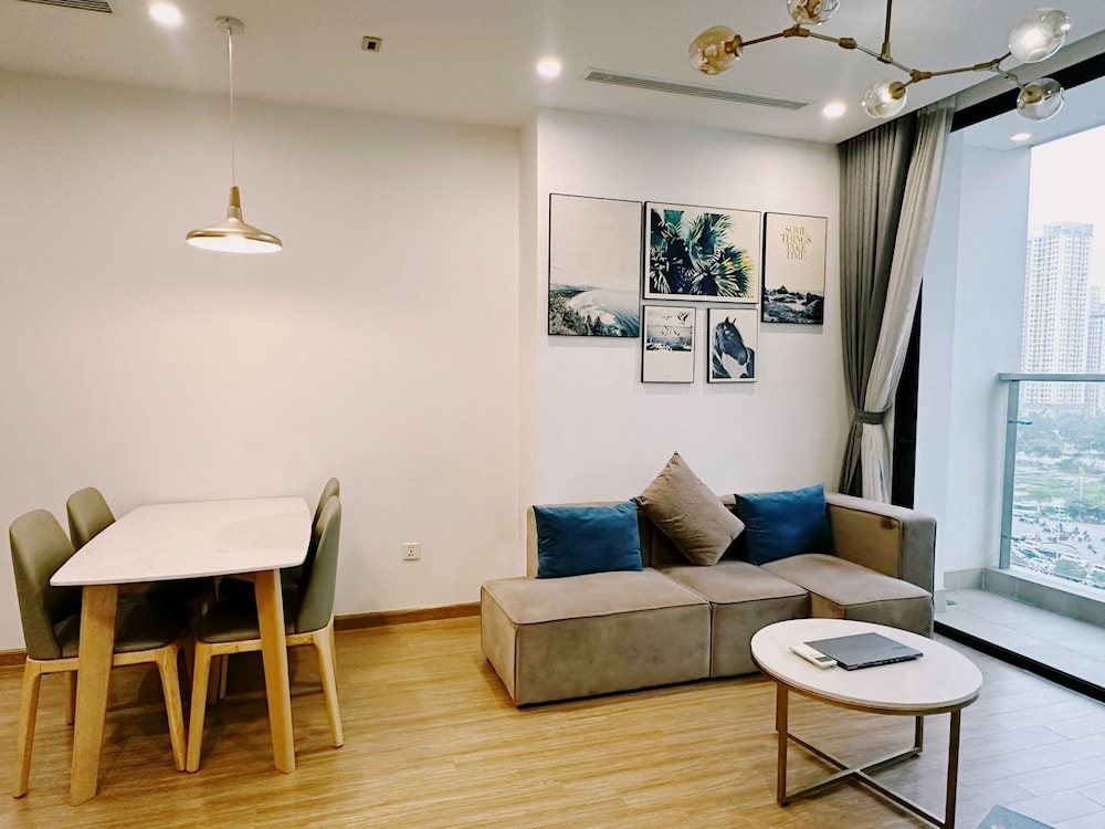 Sunny - Vinhomes Skylake Residences