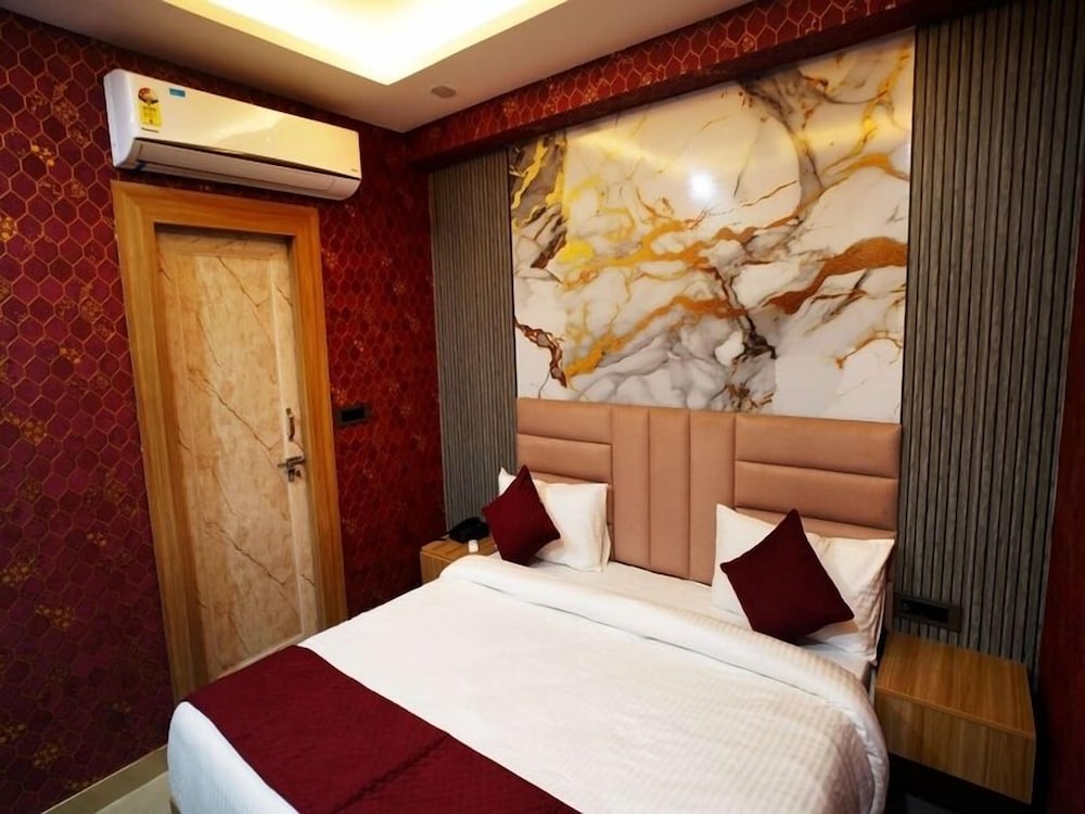 Hotel NS Near Delhi Airport