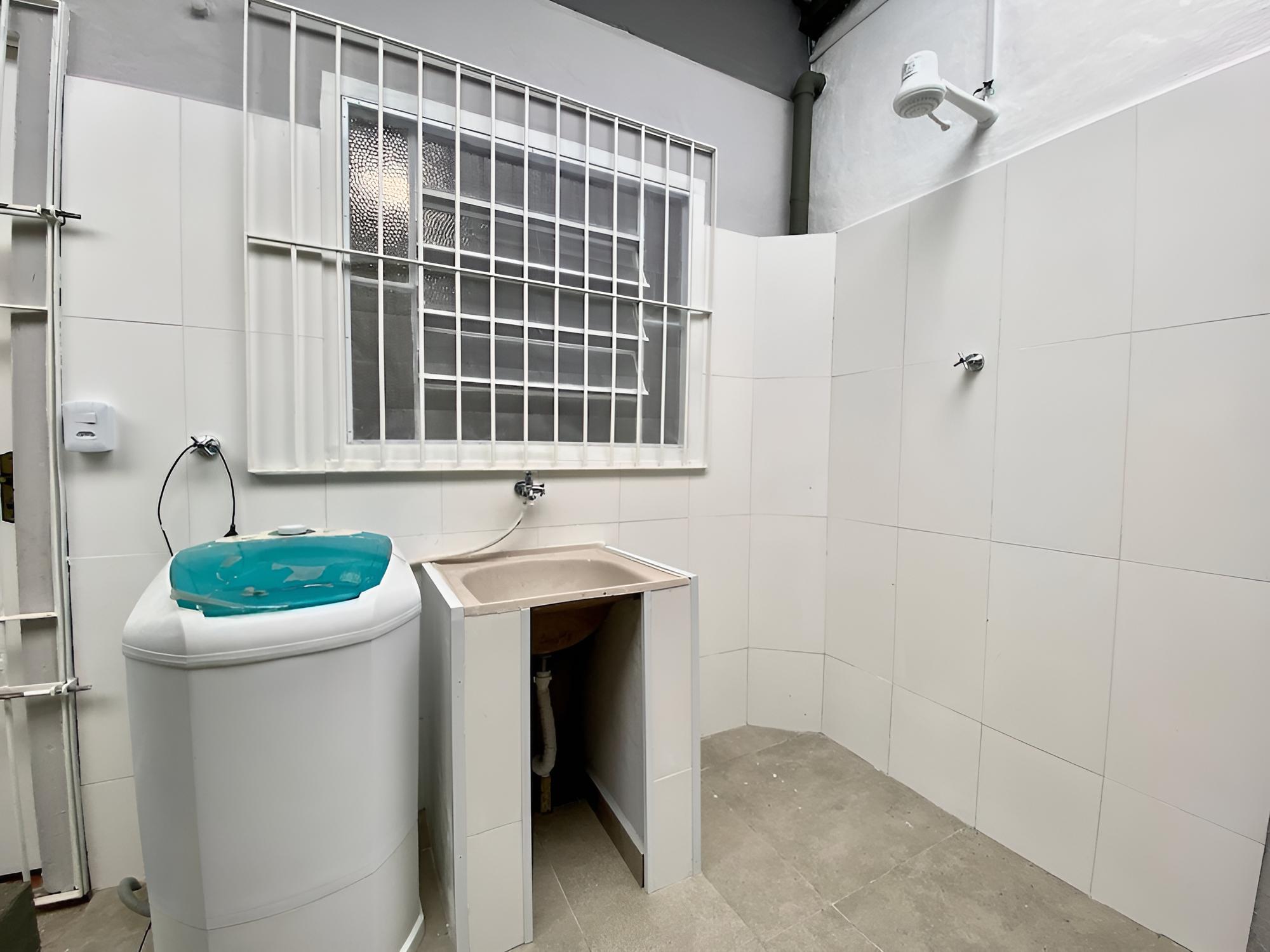 MON676 Casa ampla pimbolim e bilhar