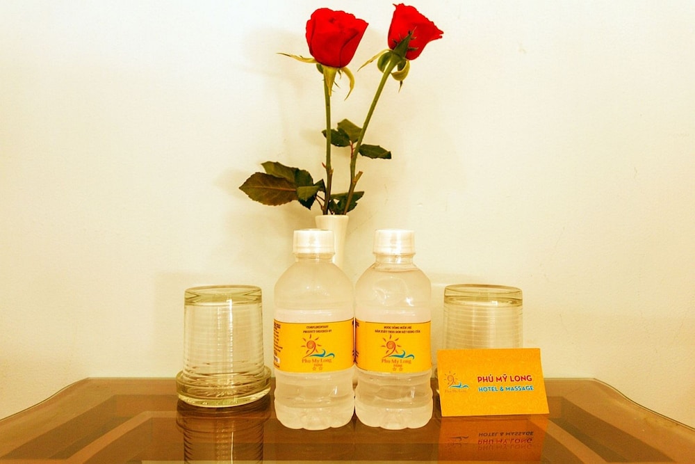 Central Beach Hotel - Hostel