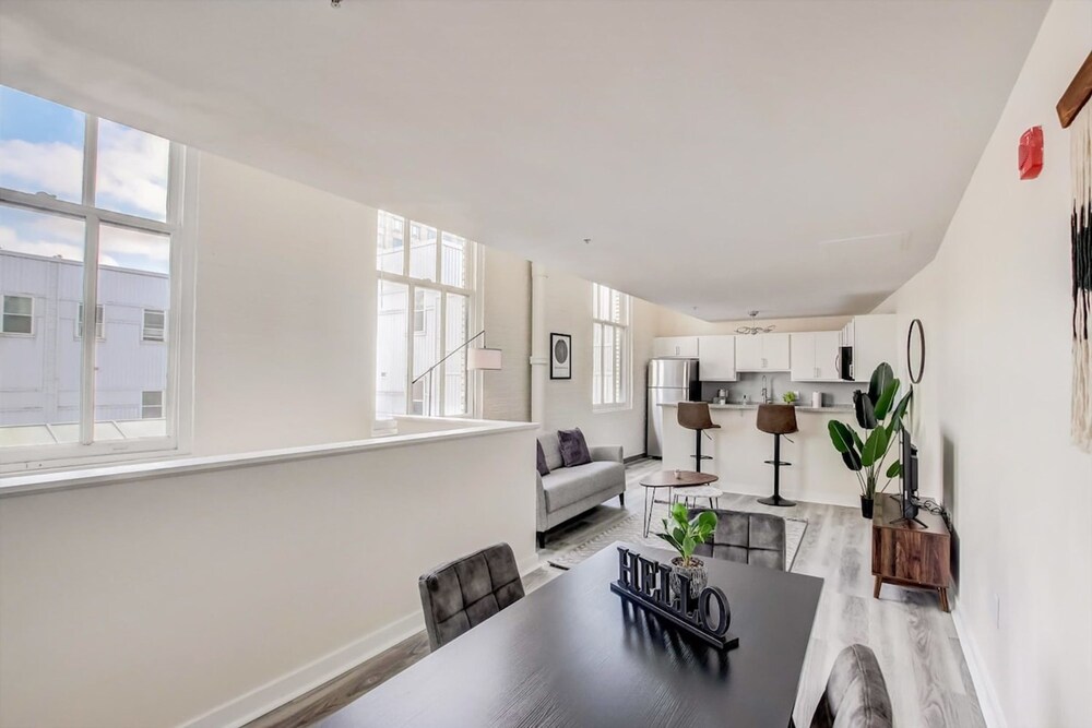 Cozysuites - 2BR w Balcony and Skybridge Access 1 view 2