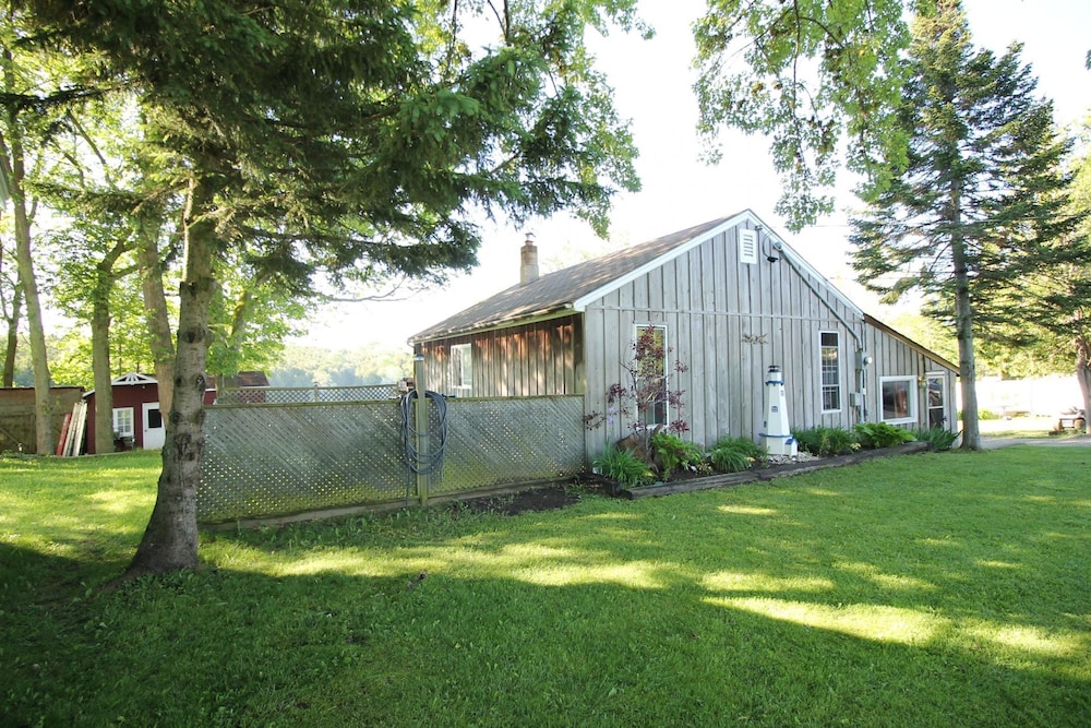 3 Bdrm Country Cottage - Main House - Rosewood Cottages