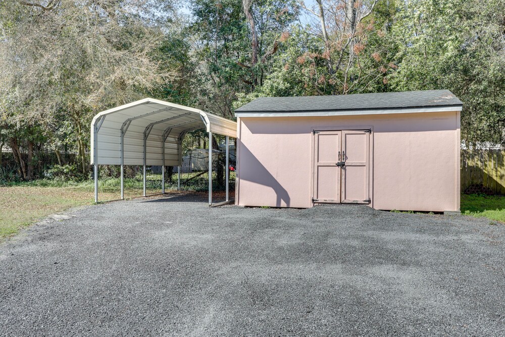 Cozy Jacksonville Home ~ 12 Mi to Downtown!