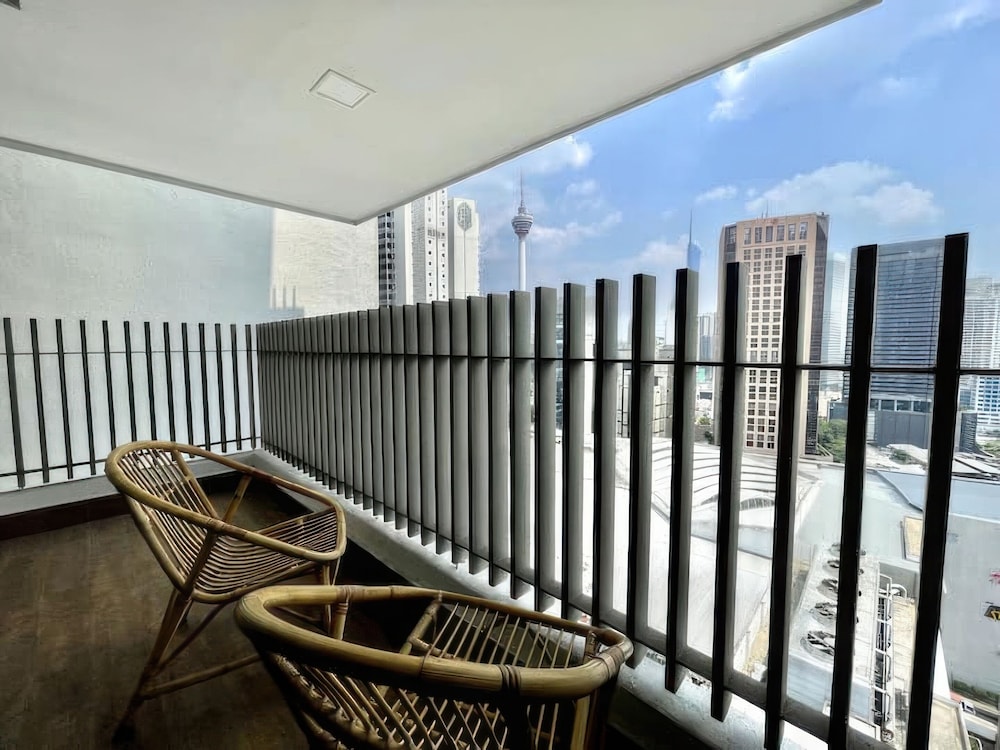 The Colony and the Luxe Infinity Pool