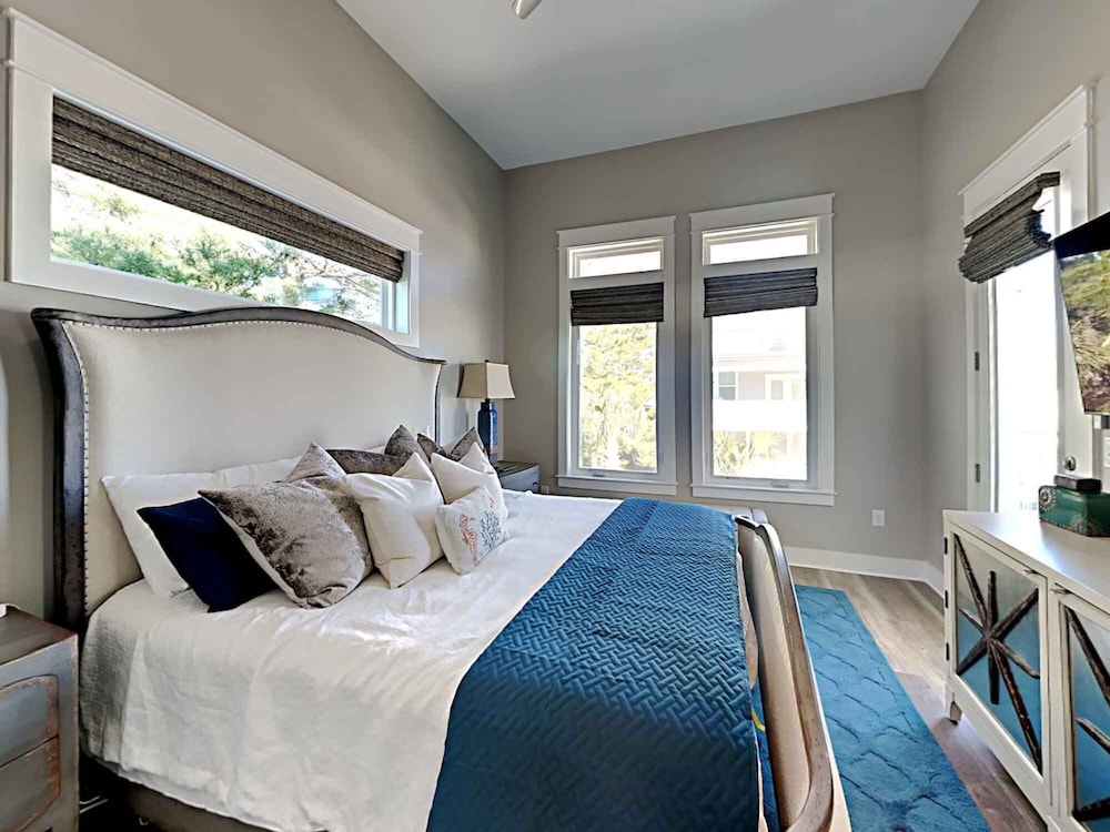 View From The Top by Southern Vacation Rentals