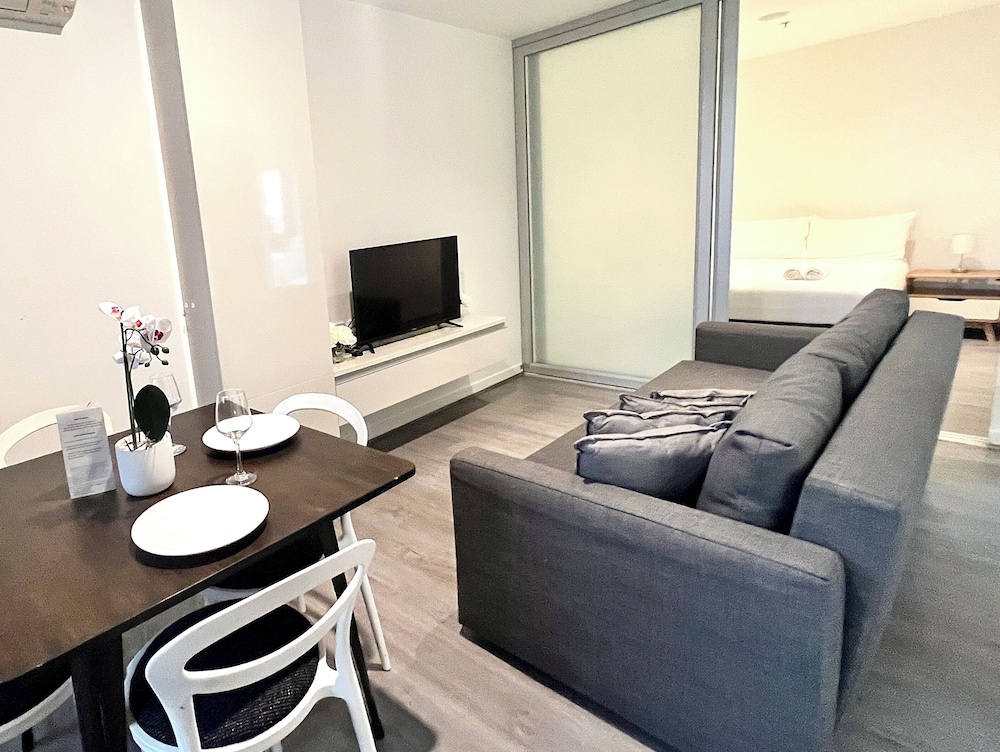 ReadySet Apartments at Upper West Side