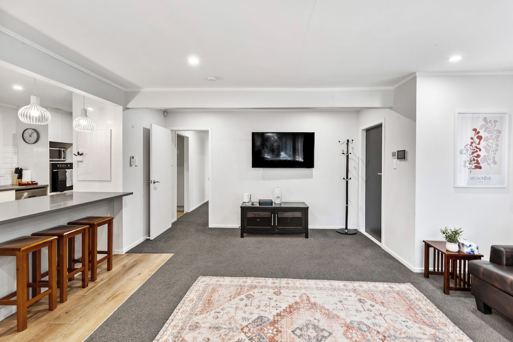 3BR near Tamaki River-Patio&Parking I Zodiak Stays