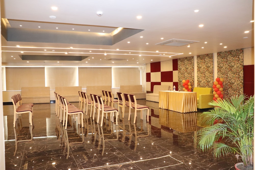 meeting & event spaces