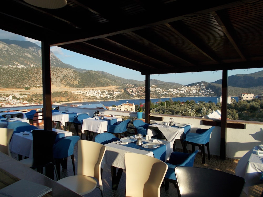 Lizo Hotel - Image 54