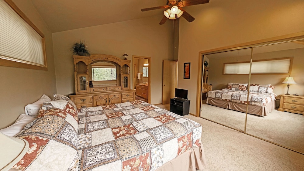Foursome 2 4 Bedroom Home