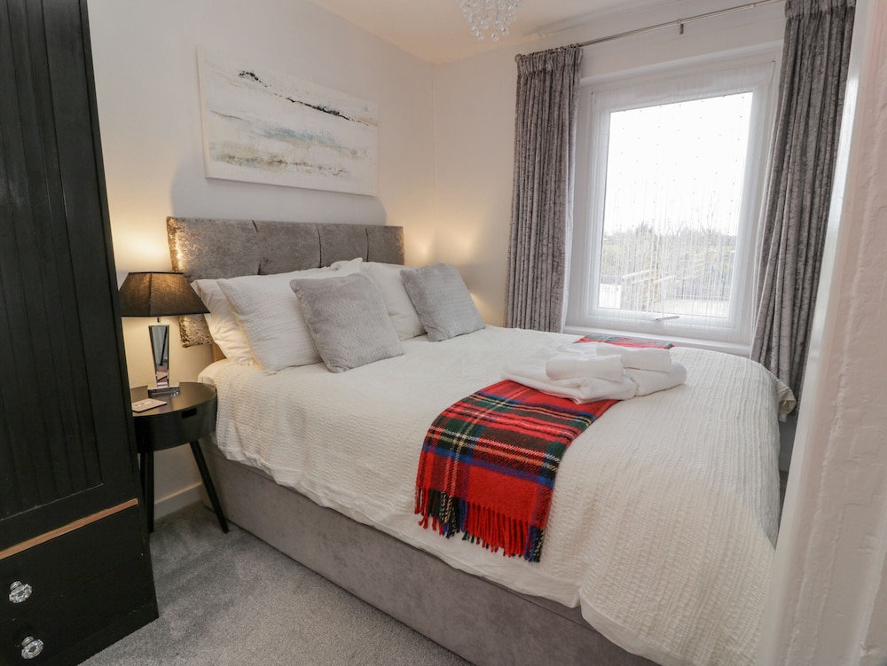 Rosalin Cottage