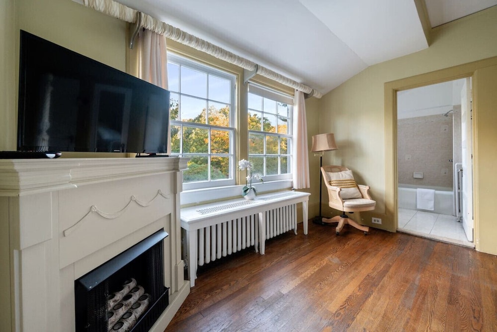 NEW 5 Trinity Pl Cornwall NY 12518