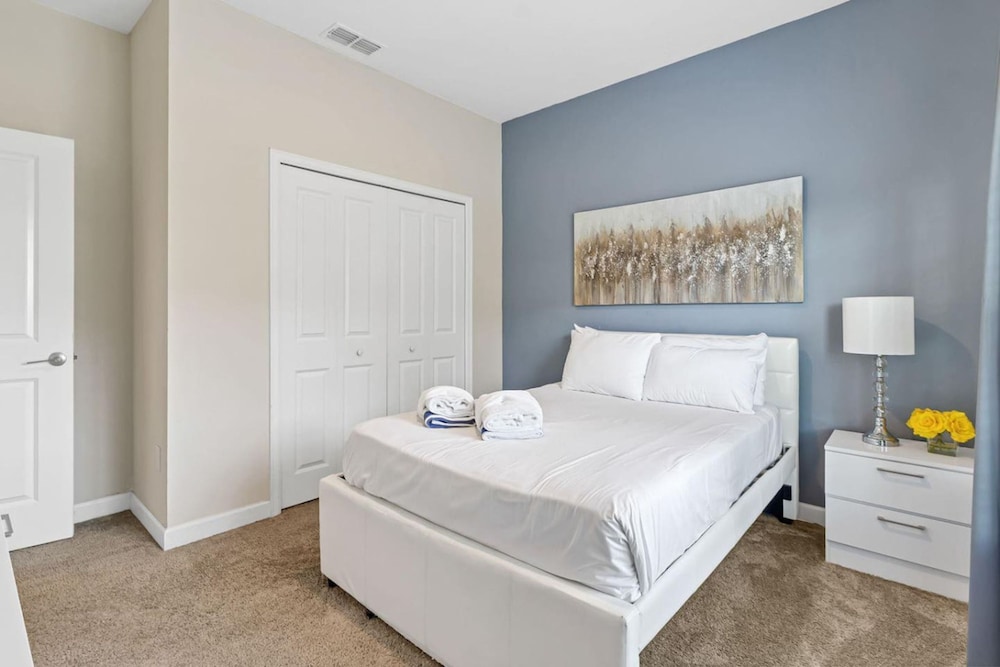 Your 5bdr House w Pool - 4959