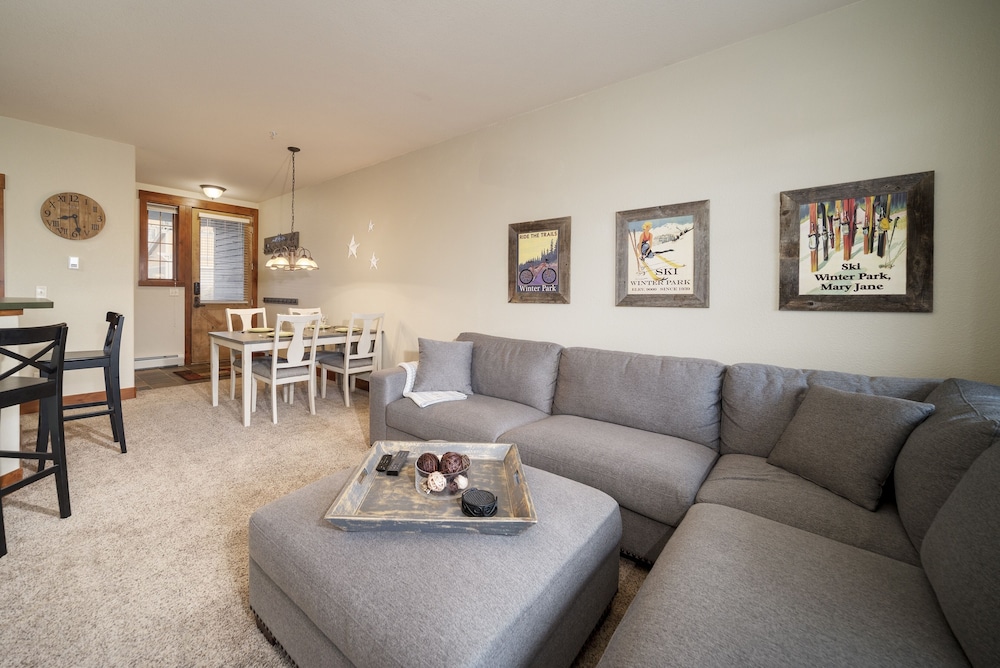 Palomino At Kicking Horse 2 Bedroom Cabin by Redawning - Property Image 16