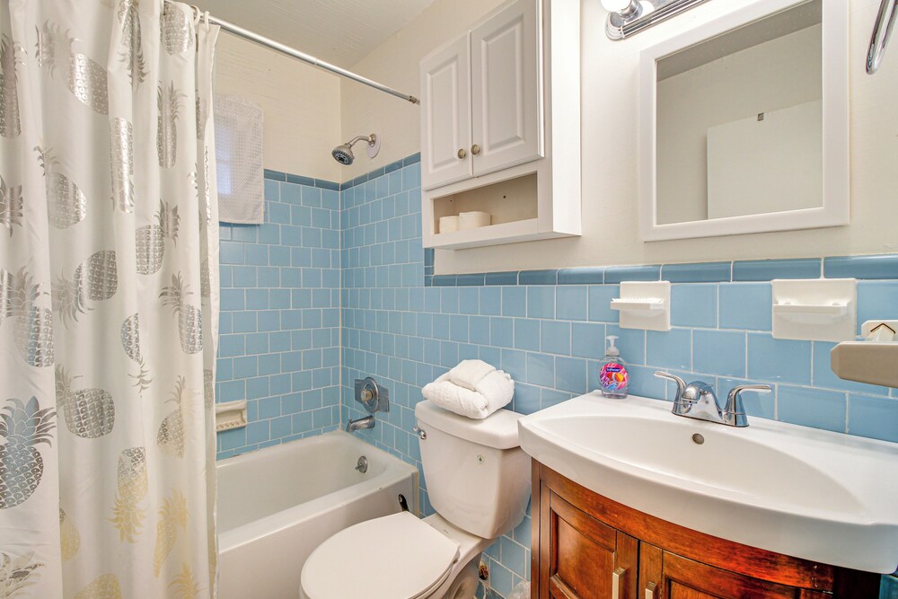 4 Mi to Savannah: Home w/ Gazebo & Seasonal Pool!