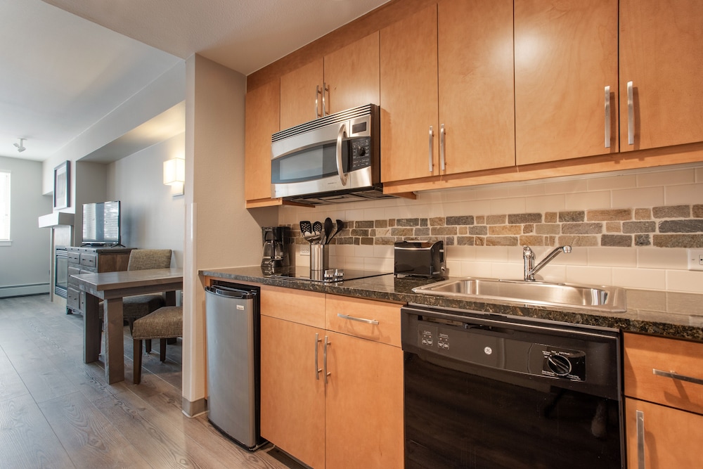 Fraser Crossing/Founders Pointe, Condo  Top Floor Ski-In/Ski-Out (Premium-Rated Condo 3622) - Property Image 11