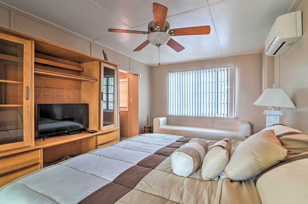 Pet-friendly Auburndale House w/ Lake Views! view 5