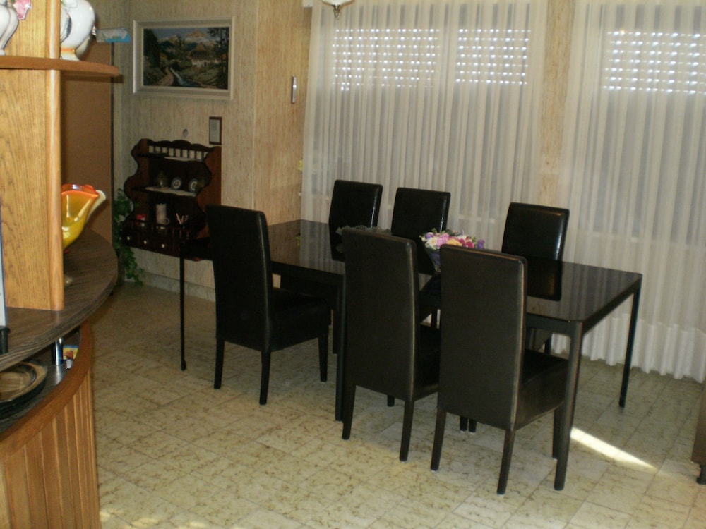 Photo 52