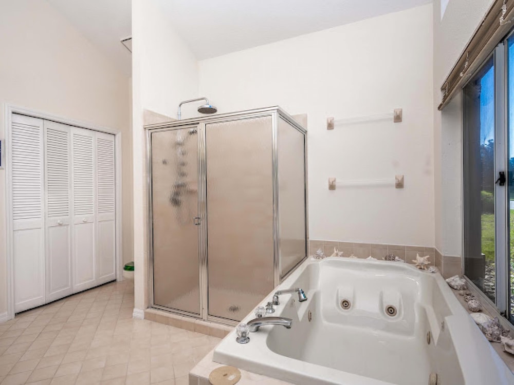 Orlando Vacations - Swiss 02 - Lake Sumner - Property Image 3