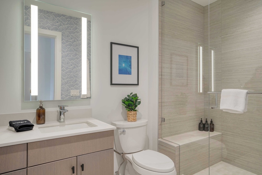 Luxe 3bdr Near Vail w/ Views Gym, Pool, Game Room Alpine Oasis at Frontgate
