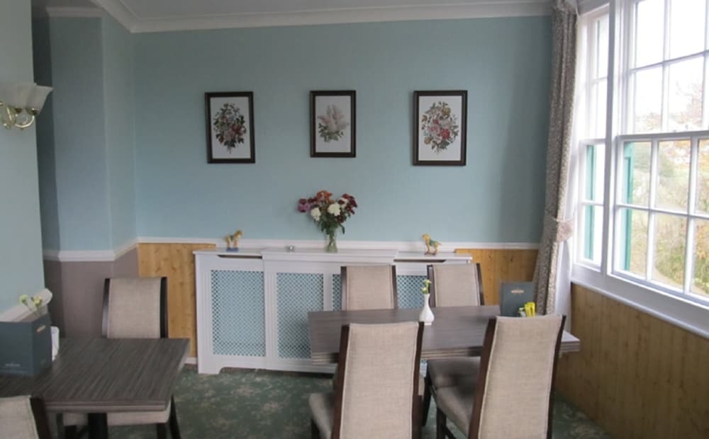 Yelverton Vacations - The Forest Inn - Property Image 10