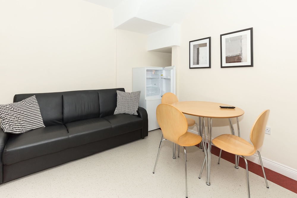 Gateshead Vacations - The Apartment Company - Property Image 2