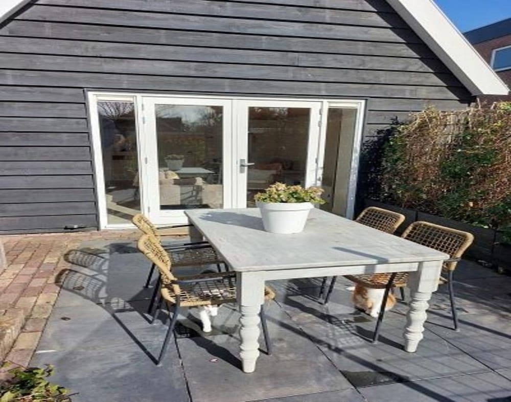 Cosy Furnished Holiday Home