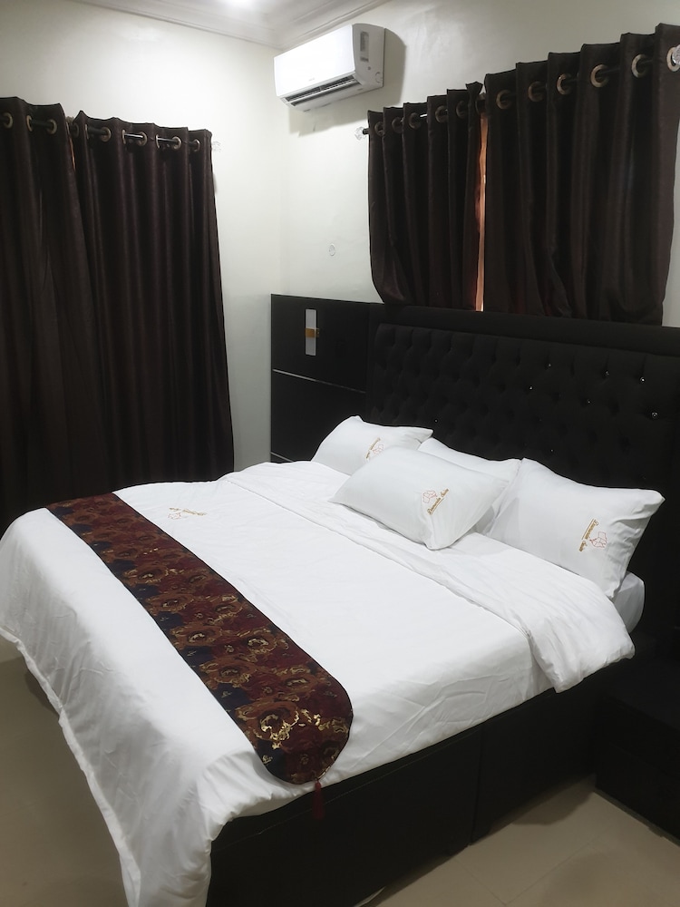 Downunder Suites