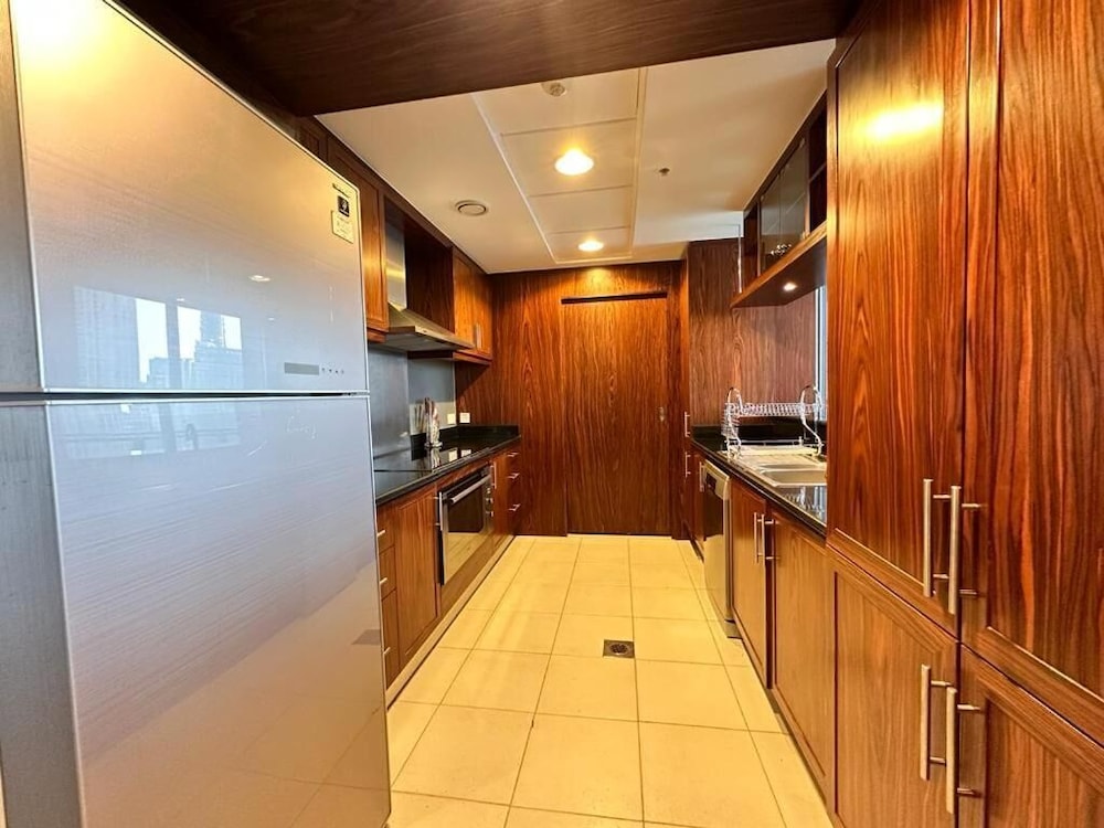 Durrani Homes - Grand 5BR besides Burj khalifa and Fountain view