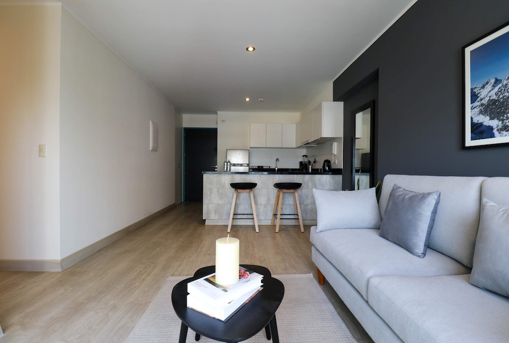 Fabulous 2BR With Balcony in Barranco