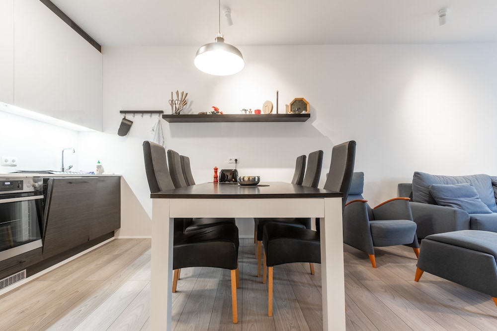 Apartment FR8