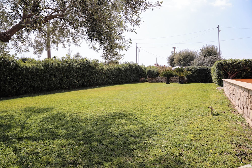 Radici Sicilian Holiday Home - C An Oasis of Relaxation in the Heart of Sicily