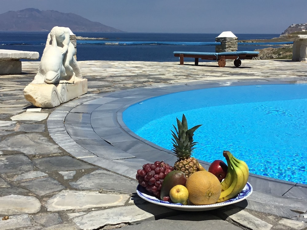 Cavo Delos
